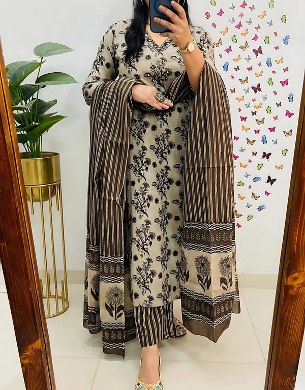 Poorvi's Brown Cotton Kurta Set