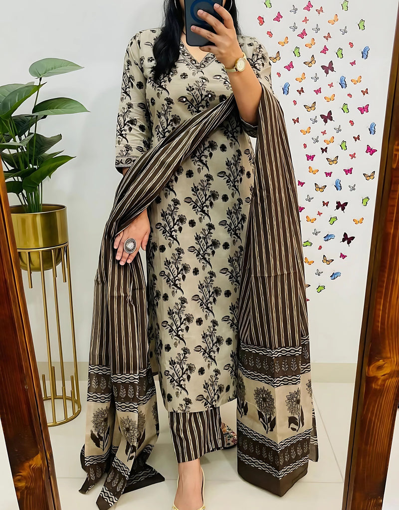 Poorvi's Brown Cotton Kurta Set